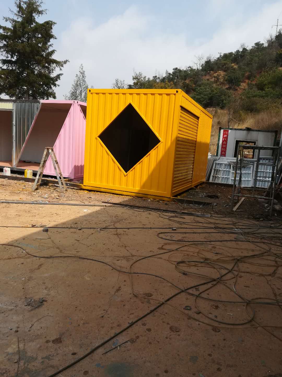 昆明住人集装箱为何成为工地临时住宿的好选择